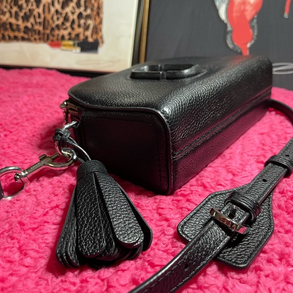 โSOLDโMARC JACOBS SHUTTER SHOT CROSSBODY - Picture 5 of 8